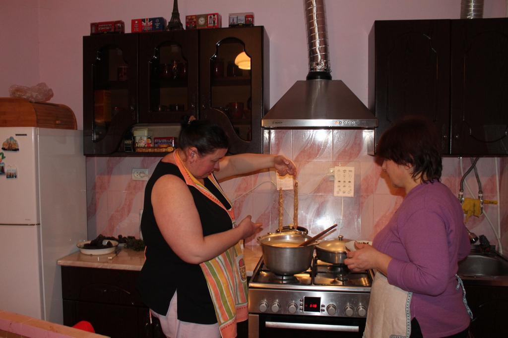 Guesthouse Medea On Pushkini 4 Kutaisi Exteriér fotografie