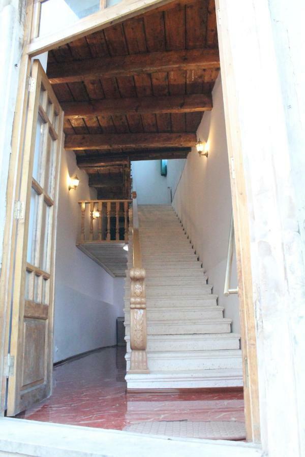 Guesthouse Medea On Pushkini 4 Kutaisi Exteriér fotografie